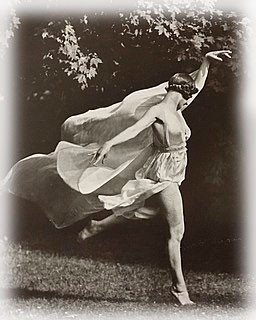 Isadora Duncan - ghost?